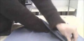 Técnica para doblar camisetas