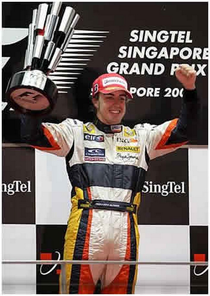 Fernando Alonso se subió en lo más alto del podio en el Gran Premio de Singapur