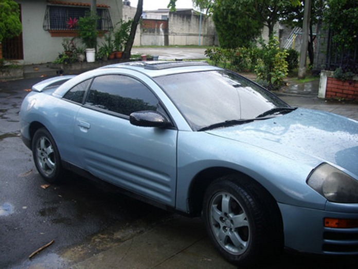 Mitsubishi Eclipse 2003 gris metálico