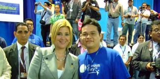 Una foto con la primera dama de El Salvador y México