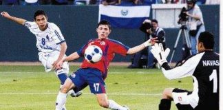 El Salvador bajó a Costa Rica de la nube